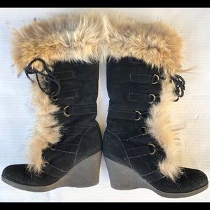 Bearpaw Boots Wedges Suede/Coyote Trim Size 8